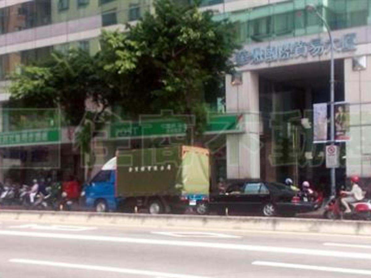 Xinyi - No. XXX, Yongji Road, Xinyi District, Taipei City, Taiwan 110 01