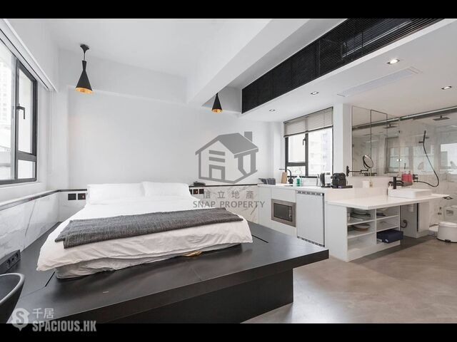 Soho - 15, Staunton Street 01