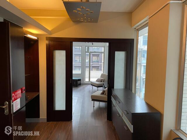 Sai Ying Pun - 272, Des Voeux Road West 01