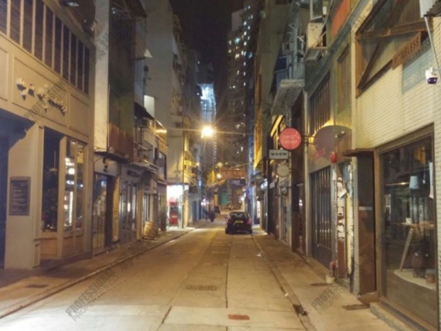 Central - 13, Gough Street 01