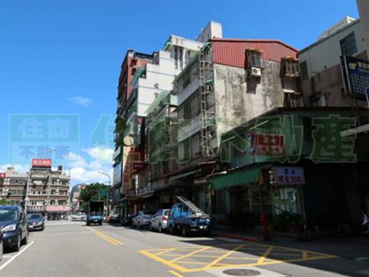 Xinyi - No. XX, Lane 120, Yongji Road, Xinyi District, Taipei City, Taiwan 110 01