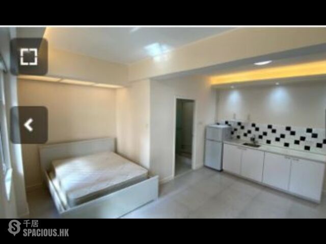 Central - 1-9, Graham Street 01