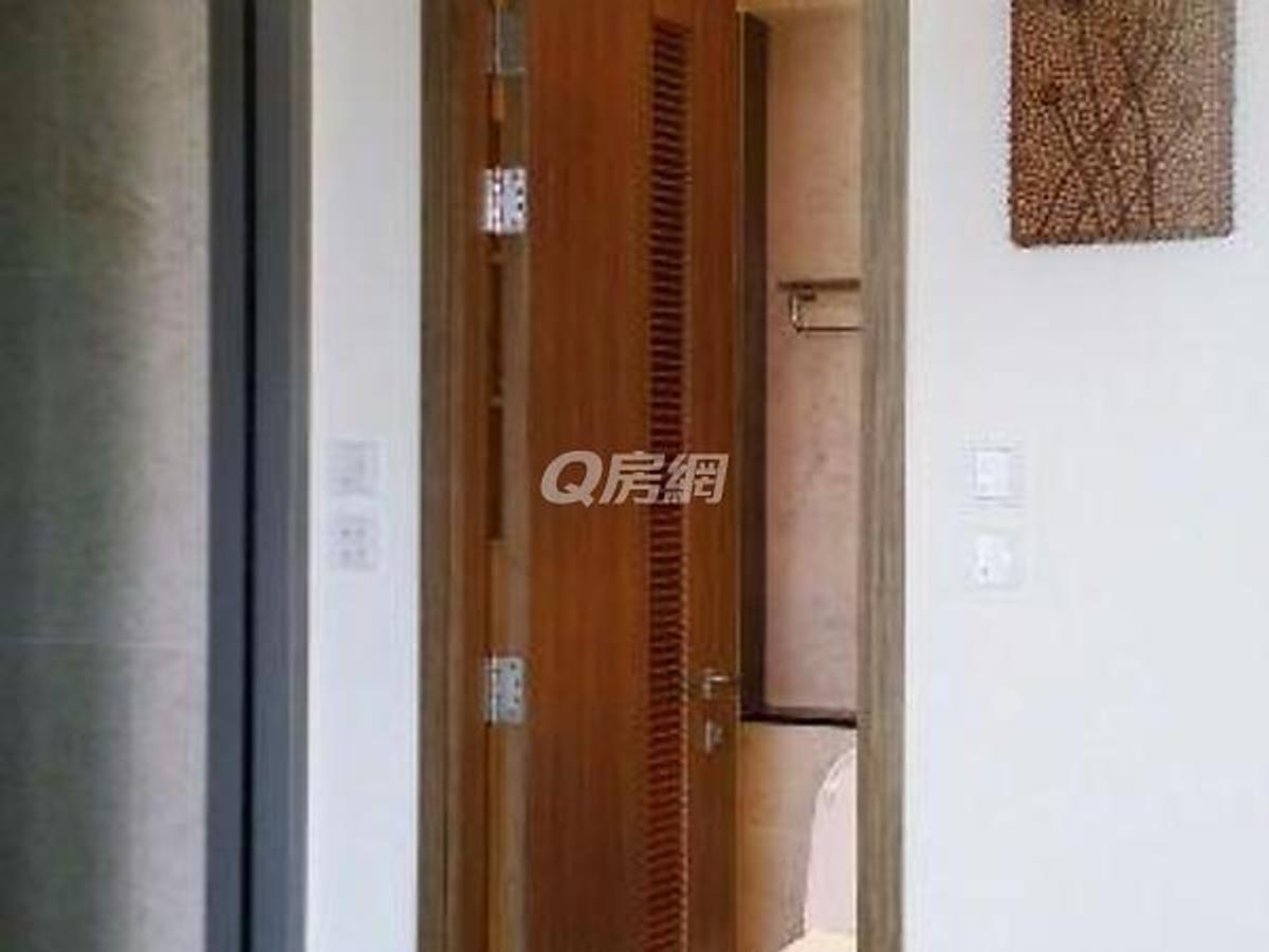 Shau Kei Wan - i・UniQ Residence 01