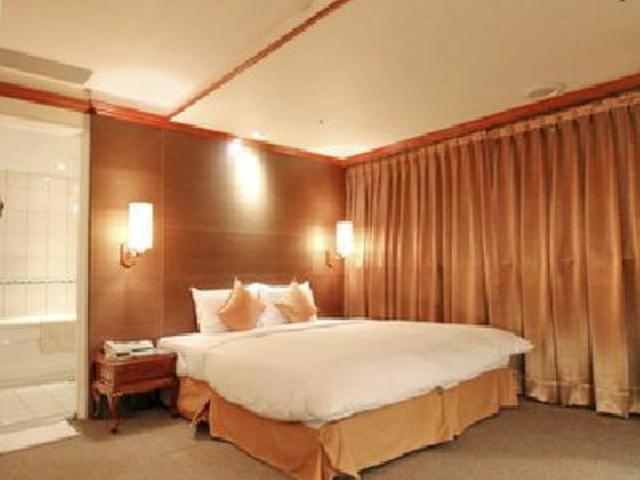 Zhongshan - No. XX-1, Section 3, Xinsheng North Road, Zhongshan District, Taipei City, Taiwan 10491 01