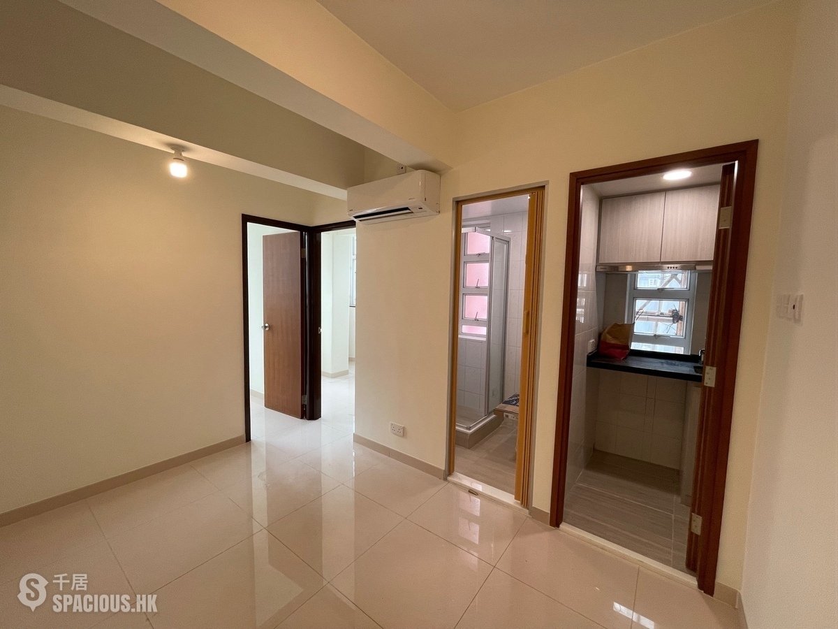 Sai Ying Pun - 16, Western Street 01