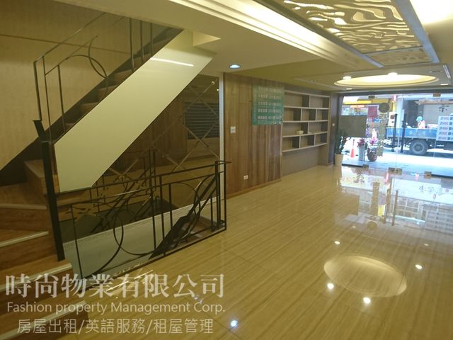 Xinyi - No. XXX, Songshan Road, Xinyi District, Taipei City, Taiwan 110 01