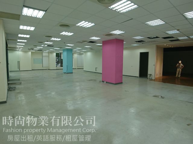Daan - No. XXX, Section 4, Xinyi Road, Da’an District, Taipei City, Taiwan 106 01