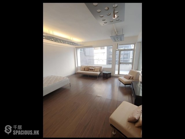 Sai Ying Pun - 255-257, Des Voeux Road West 01