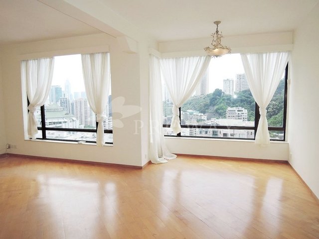 Happy Valley - 8, Green Lane 01