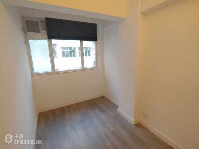 Sai Ying Pun - 28, Centre Street 01