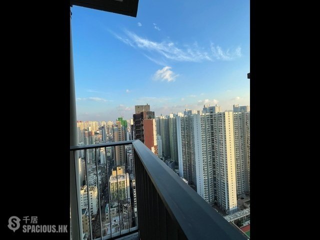 Cheung Sha Wan - Heya Crystal 01