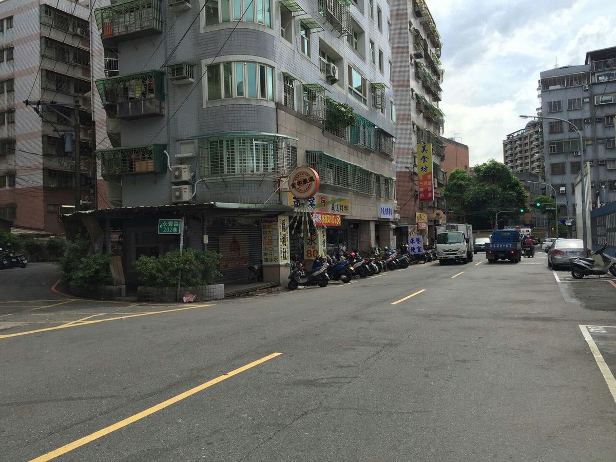 Tucheng - X Lane 221, Section 1, Mingde Road, Tucheng, Taipei 01