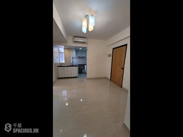 Ngau Tau Kok - Shiu (Siu) King Building 01