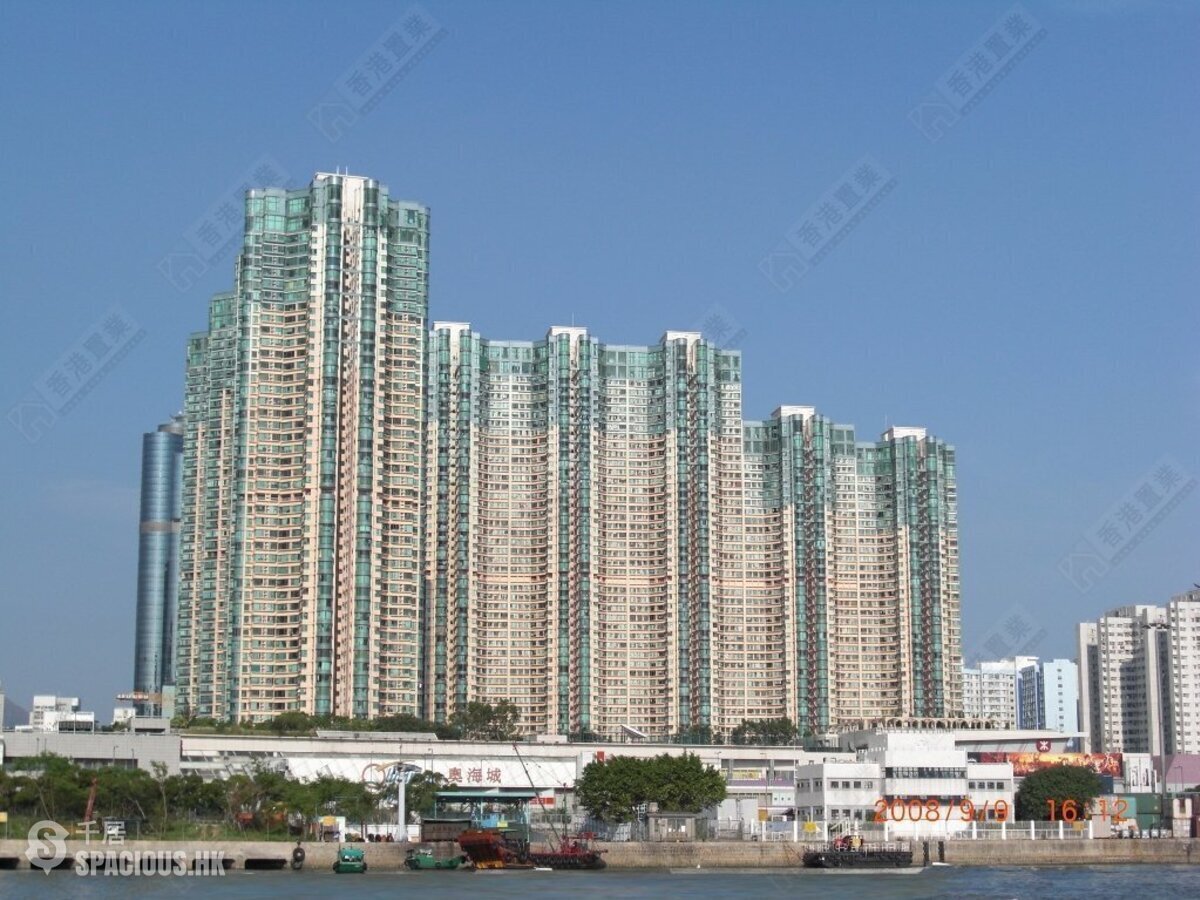 Tai Kok Tsui - Park Avenue 01