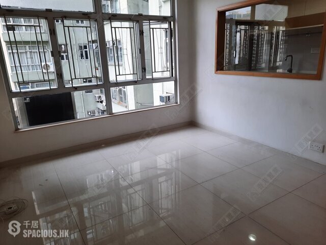 Lai Chi Kok - Mei Foo Sun Chuen Phase 1 01
