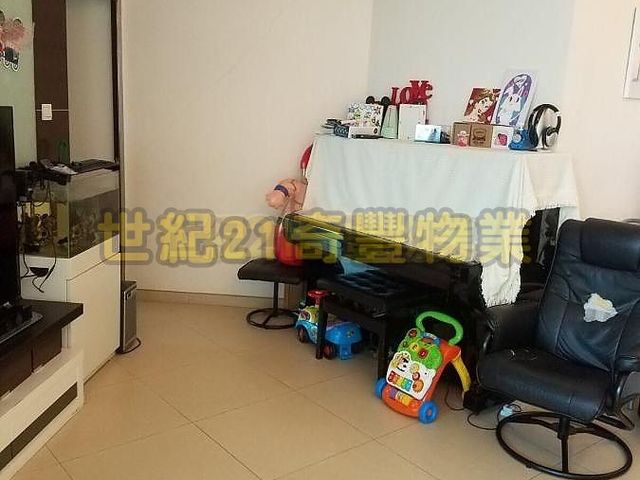 Sheung Shui - Woodland Crest 01