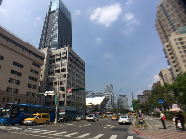 Xinyi - No. XXX, Section 5, Xinyi Road, Xinyi District, Taipei City, Taiwan 110 01