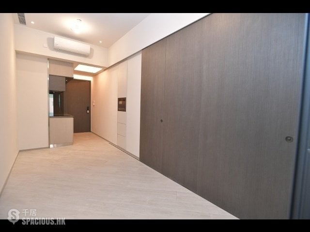 Gold Coast / So Kwun Wat - The Royale Phase 1 Seacoast Royale 01