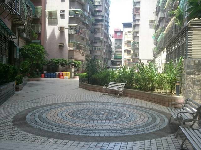 Banqiao - No. XXX, Guoqing Road, Banqiao District, New Taipei City, Taiwan 220 01