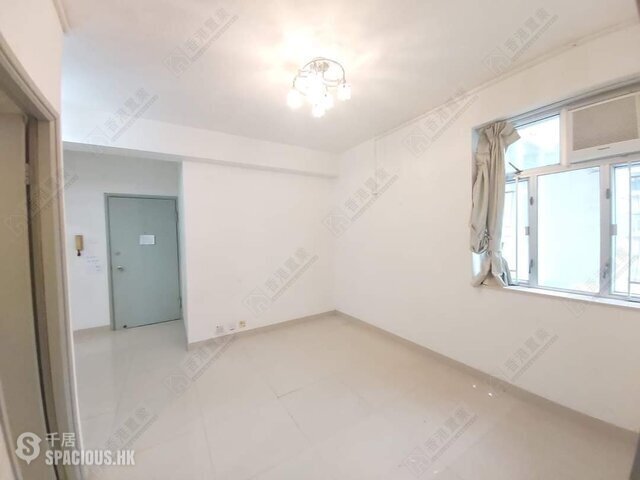 Kwai Chung - Kwai Fong Terrace 01