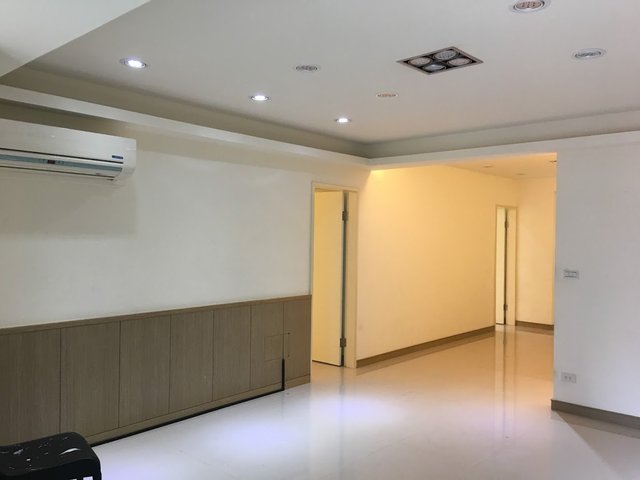 Zhonghe - No. XX, Alley 2, Lane 112, Guoguang Street, Zhonghe District, New Taipei City, Taiwan 235 01