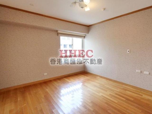 Xinyi - No. X, Alley 45, Lane 236, Section 5, Zhongxiao East Road, Xinyi District, Taipei City, Taiwan 110 01