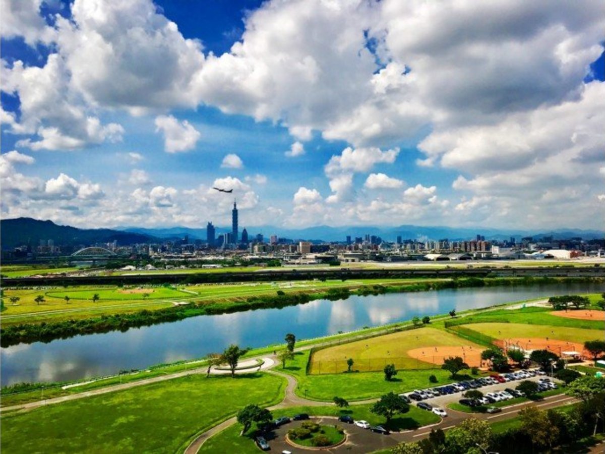 Zhongshan - Lane 246, Section 2, Tiding Boulevard, Zhongshan, Taipei 01