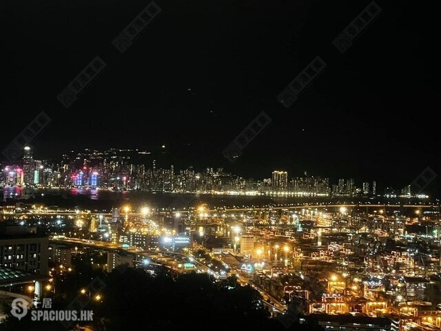 Kwai Chung - Highland Park 01
