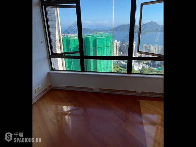 Pok Fu Lam - Chi Fu Fa Yuen Phase 3 Fu Kar Yuen (Block 15） 01