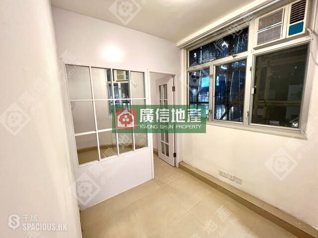 旺角 - 弥敦道561号 01