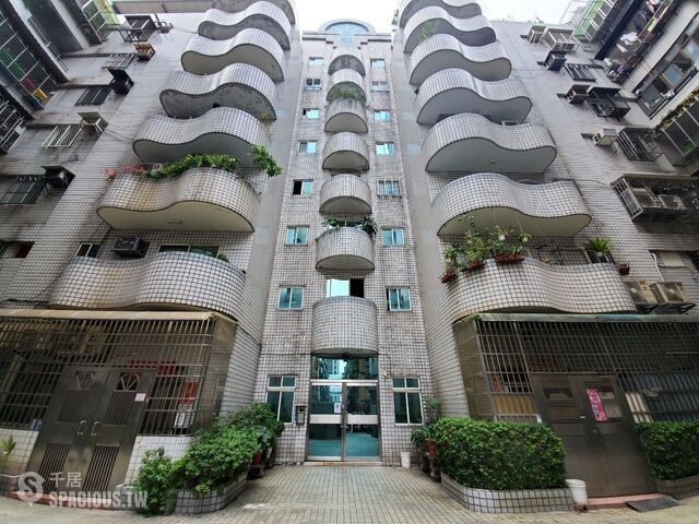Xinzhuang - No. XXX, Fushou St, Xinzhuang District, New Taipei City, Taiwan 242 01