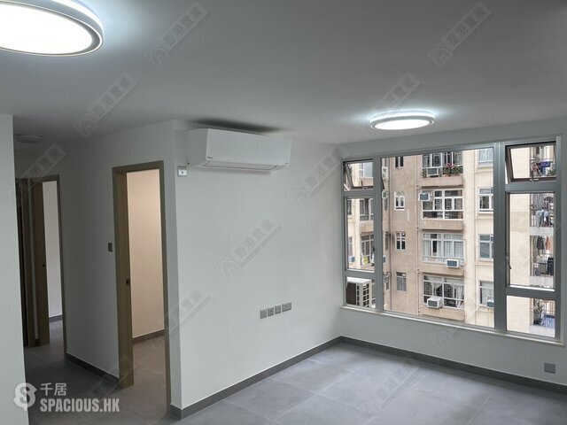 Lai Chi Kok - Mei Foo Sun Chuen Phase 1 01