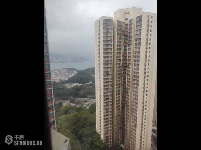 Lam Tin - Hong Nga Court 01