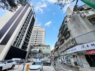 Zhongshan - X Alley 3, Lane 115, Section 2, Zhongshan North Road, Zhongshan, Taipei 14
