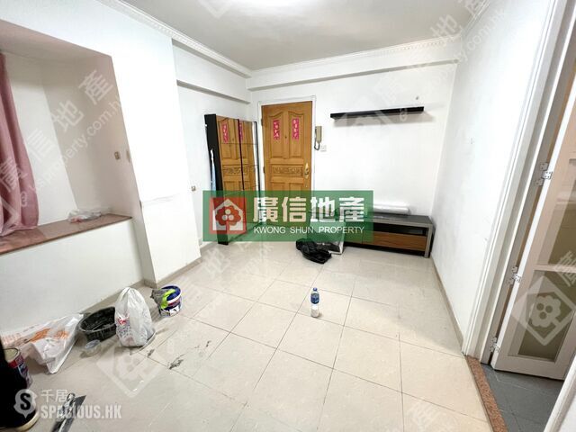 Mong Kok - Po Hang Building 01