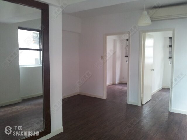 Happy Valley - Vitus House 01