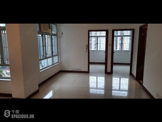 Tai Koo Shing - Tai Koo Shing Tsui Woo TerraceTai Woo Mansion 01