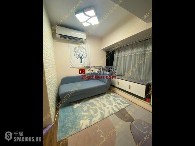Mong Kok - Legend Court 01