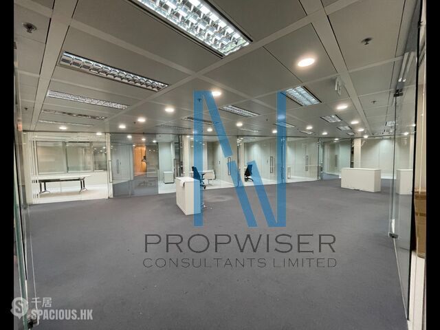 Sheung Wan - 181 Queen's Road Central 01