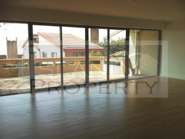 The Peak - Kellett View Town Houses 01