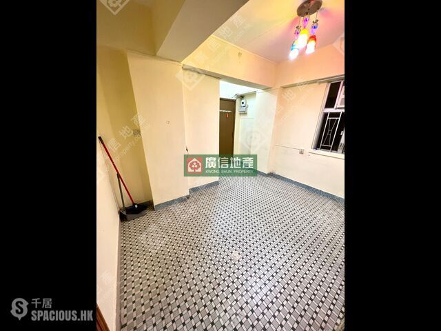 Mong Kok - Cheng Wah Mansion 01