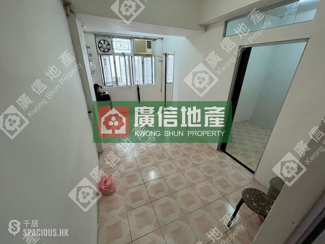 Mong Kok - 1079-1081, Canton Road 01
