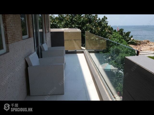 Stanley - Warwick House 01