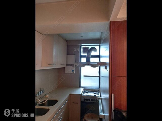 Kwai Chung - Wonderland Villas 01
