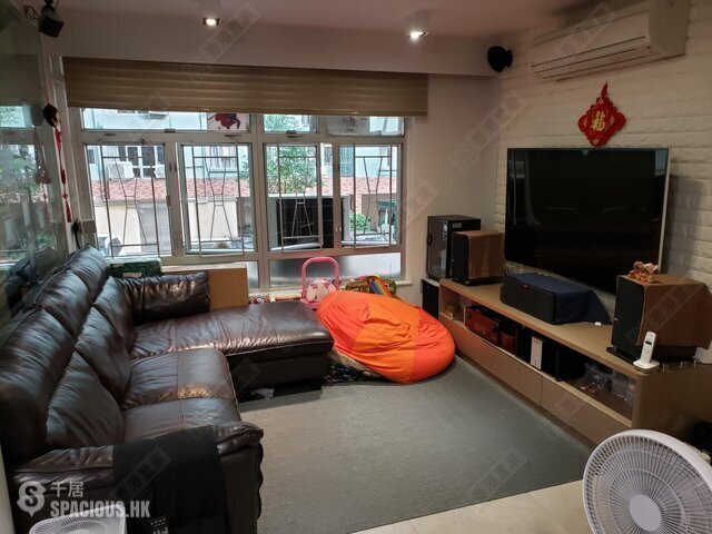 Lai Chi Kok - Mei Foo Sun Chuen Phase 1 01