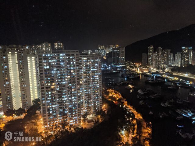 Ap Lei Chau - Marina Habitat 01