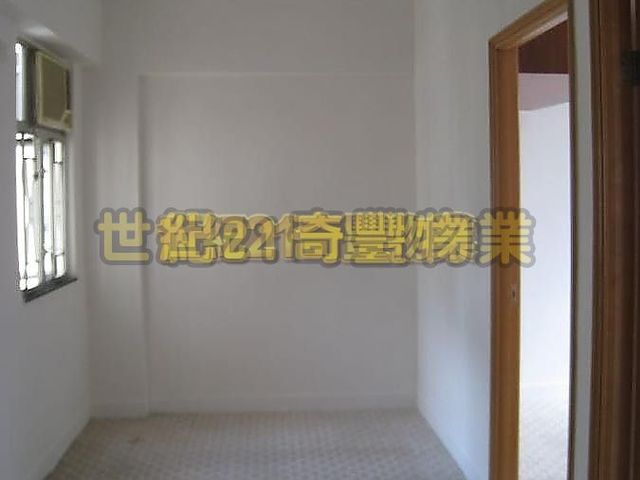 Tai Wai - Mun Tong Building 01