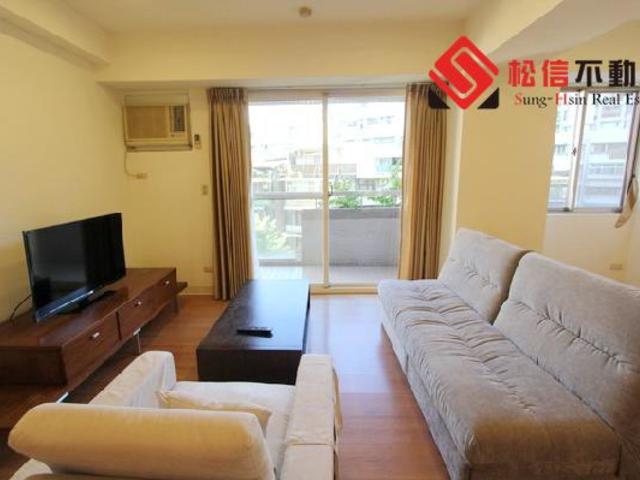 Songshan - No. XX-2, Lane 199, Dunhua North Road, Songshan District, Taipei City, Taiwan 105 01