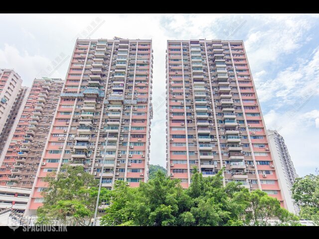 Tai Wai - World-Wide Gardens 01