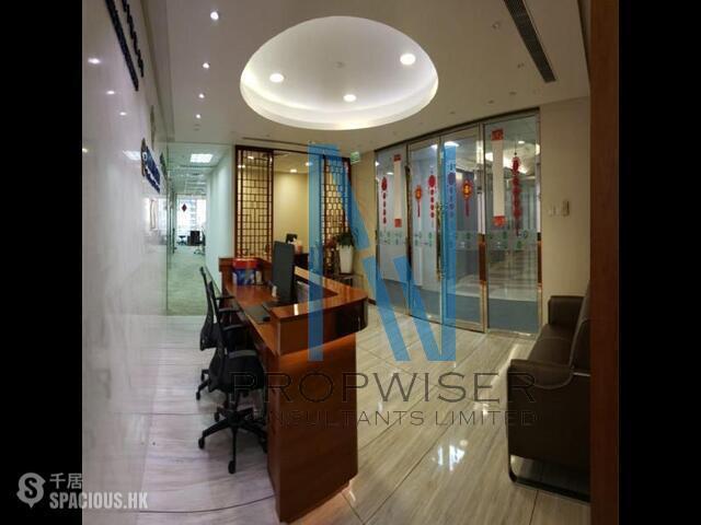 Hung Hom - The Metropolis Tower 01